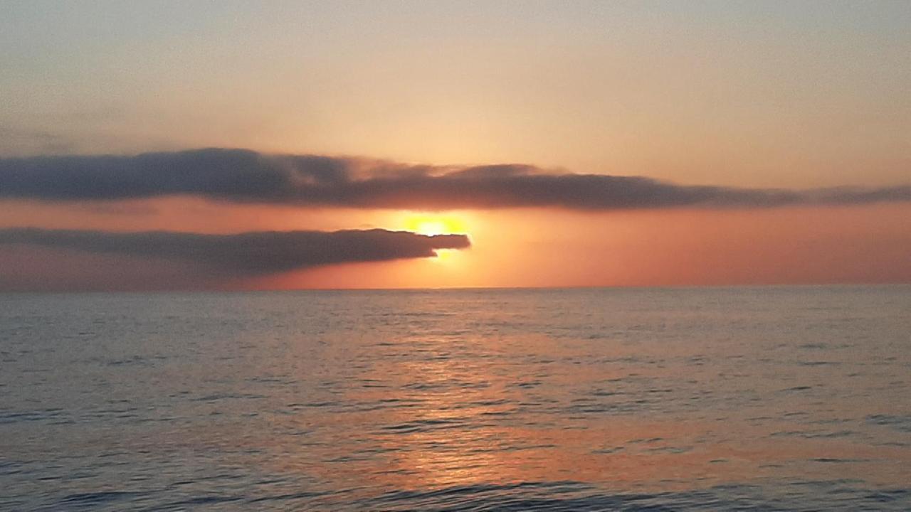 Adosadito Playa Oliva Esterno foto