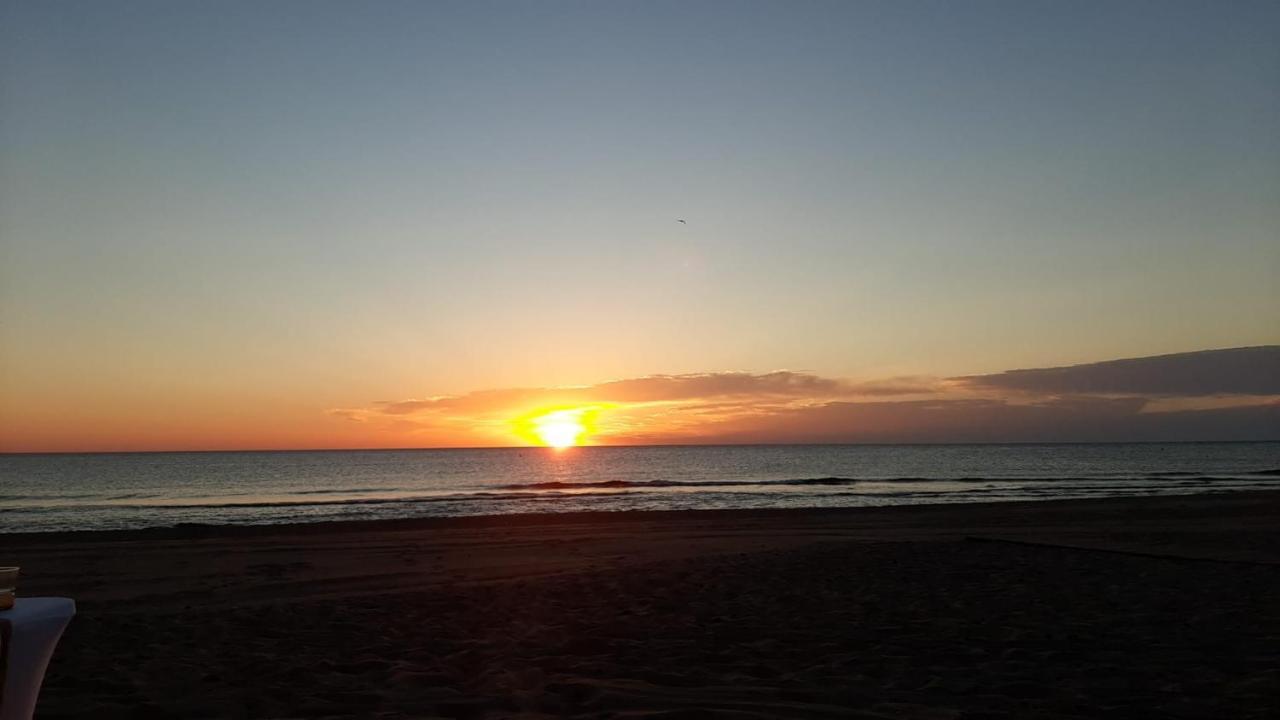 Adosadito Playa Oliva Esterno foto